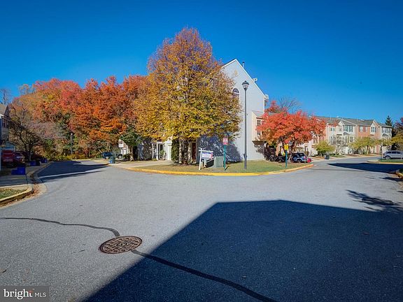 2nd image of 1 Duck Pond Ct #801