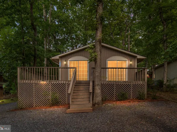 207 Creekside Dr, Locust Grove, VA 22508