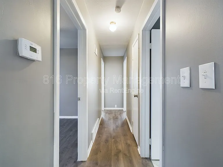 5012 S Grand Ave — Photo 8