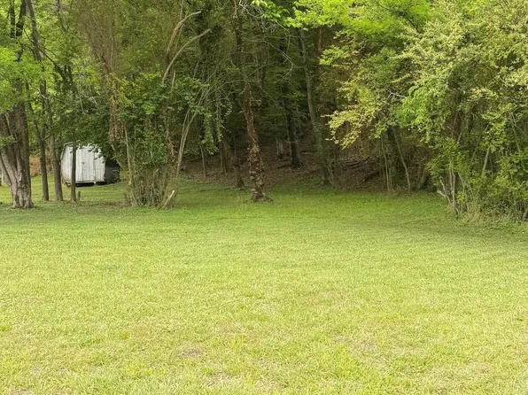 5599 Tucker Rd, Ooltewah, TN 37363