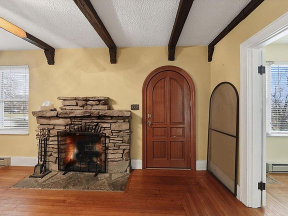 4th image of 30 Dudley Rd