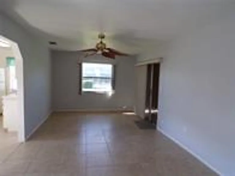 25068 Harborview Rd #4B — Photo 6