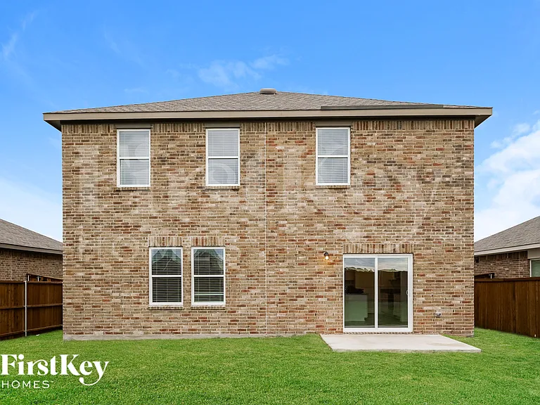 1804 Sandlin Dr — Photo 13