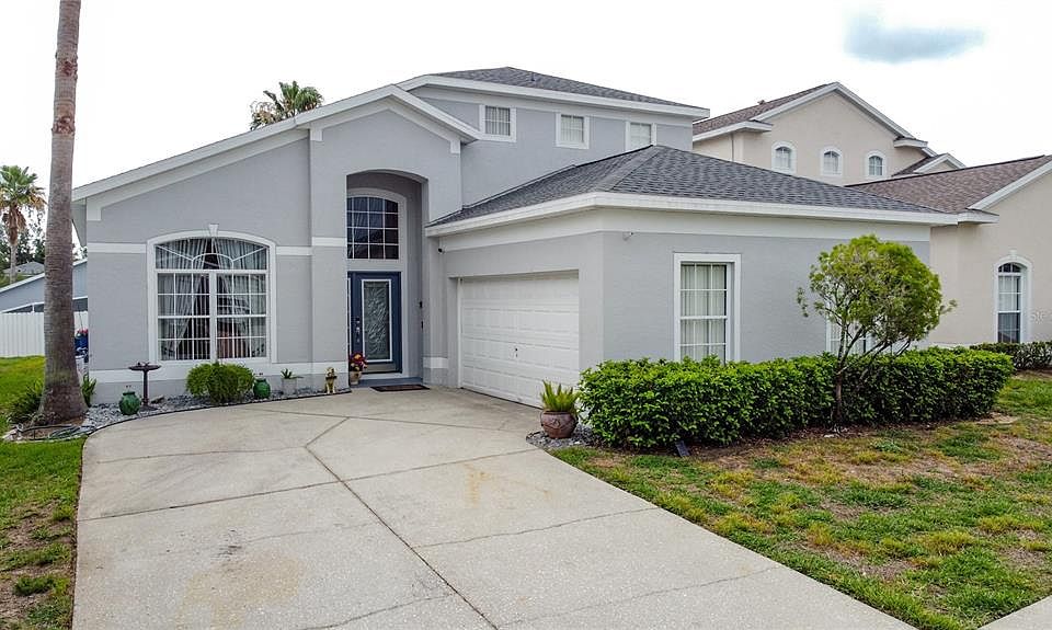 1st image of 208 Castlemain Cir