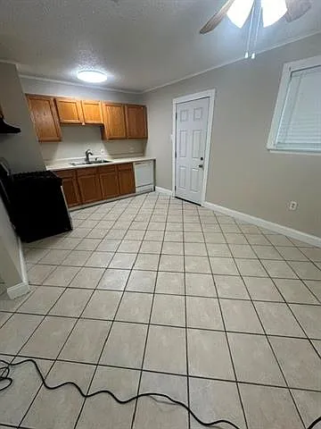 1226 Kenny Dr — Photo 5