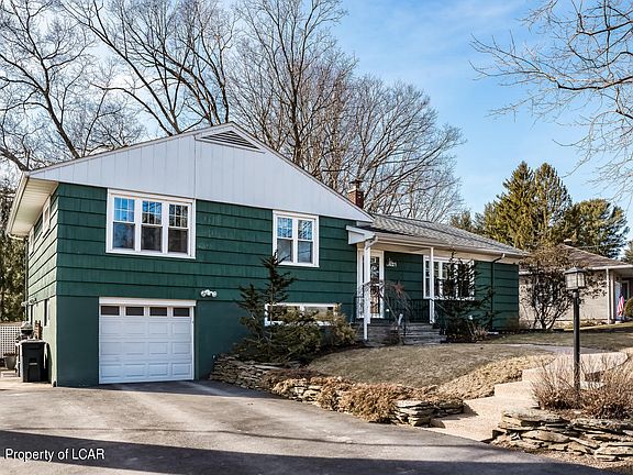 3rd image of 21 Highland Dr