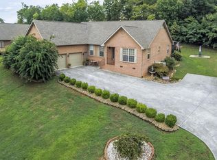 2205 Argonne Dr, Maryville, TN 37804