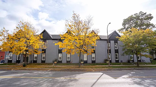 82 Church St Photo 1