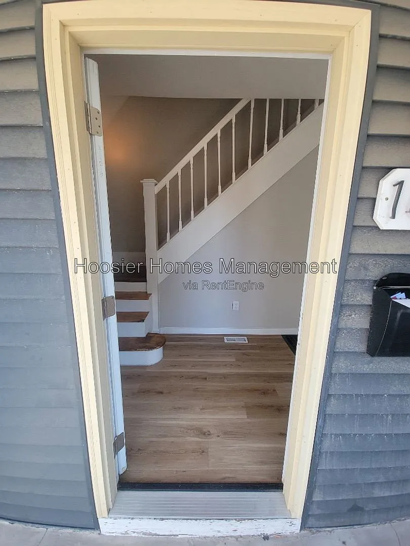2 bed, 1.5 bath, $1,700 — Photo 3