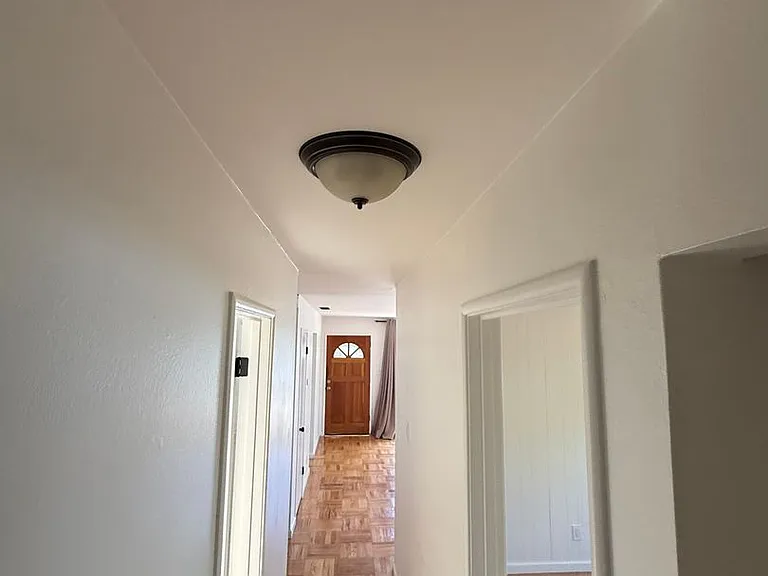 41320 Beatrice St — Photo 11