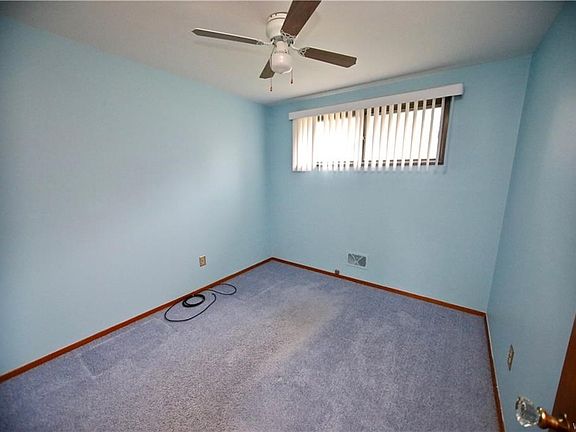 3rd image of 61 Dania Dr