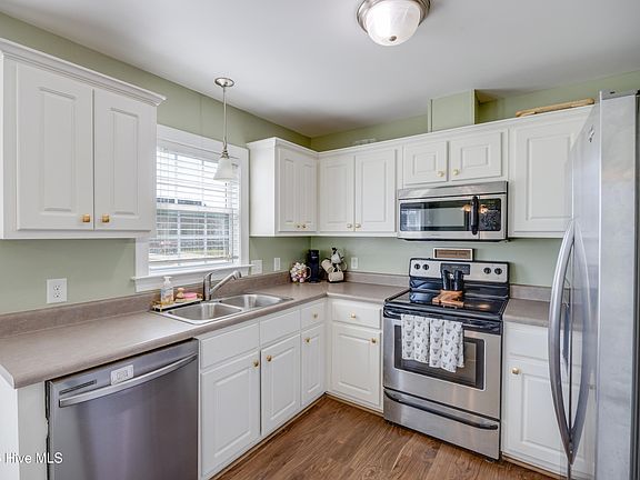 2nd image of 3824 St. Augustine Drive