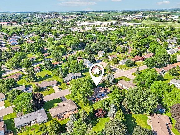 4th image of 1113 Wexford Dr