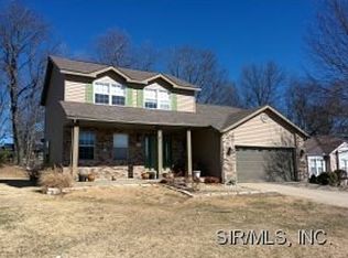 27 Windermere Dr, Glen Carbon, IL