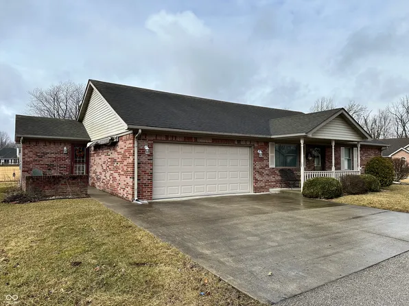 141 N Deer Cliff Dr #9, Crawfordsville, IN 47933