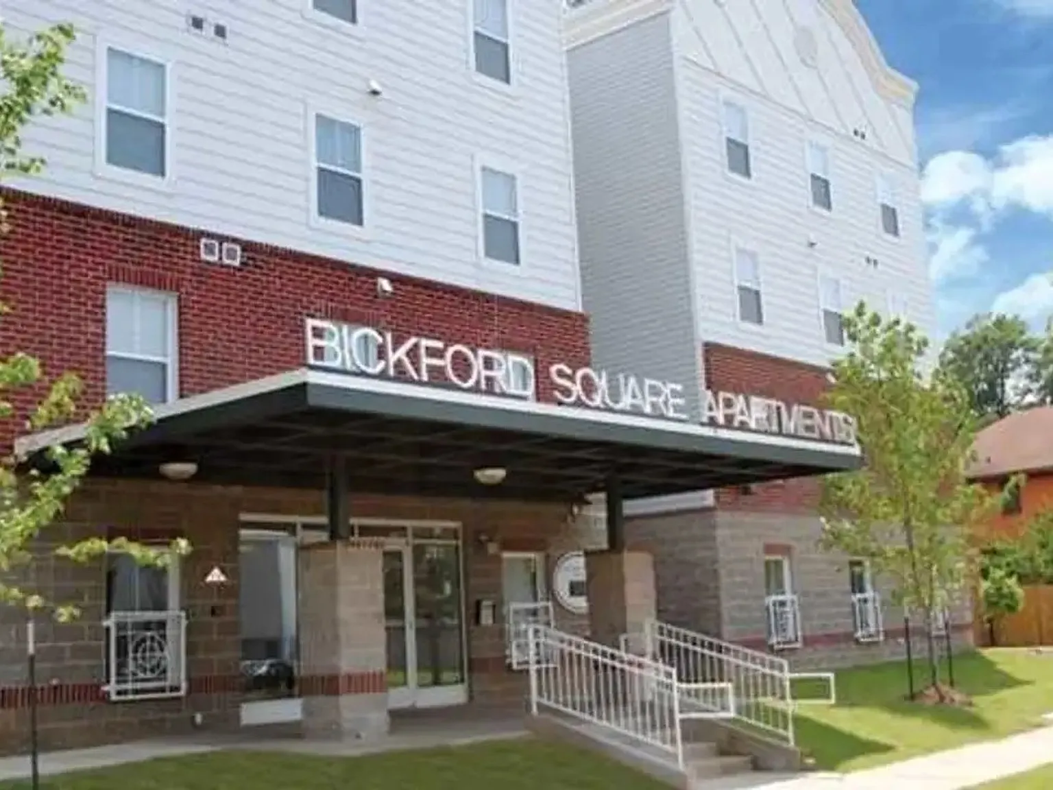 Bickford Square Apartments — Photo 2