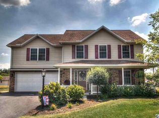 69 Meade Dr, Carlisle, PA 17013