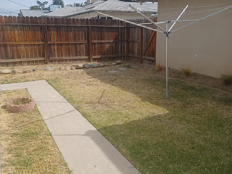1305 E Harvard Ave — Photo 13
