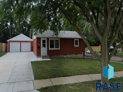 743 N Leadale Ave, Sioux Falls, SD, 57103