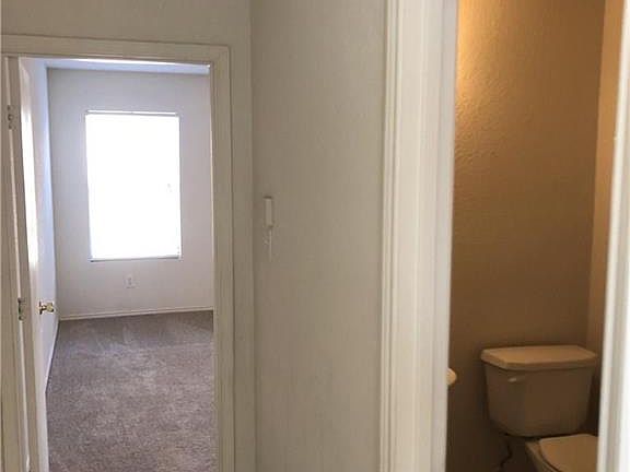 3rd image of 4900 Parkrise Dr