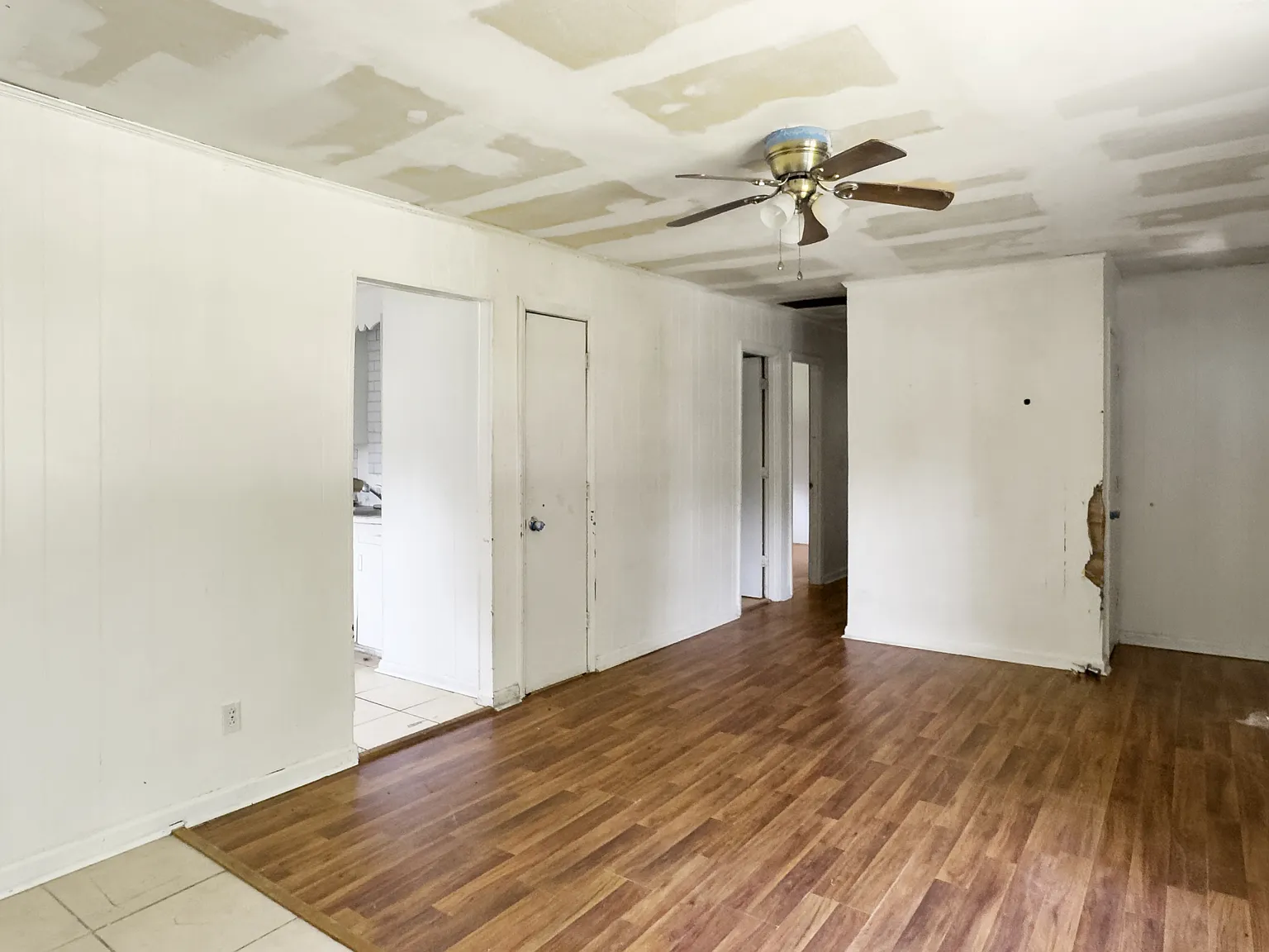 1137 Carter Rd - 1 — Photo 4