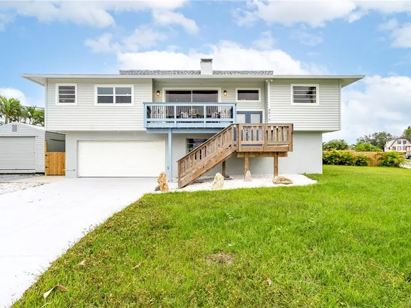 4916 Palmetto Point Dr, Palmetto, FL 34221