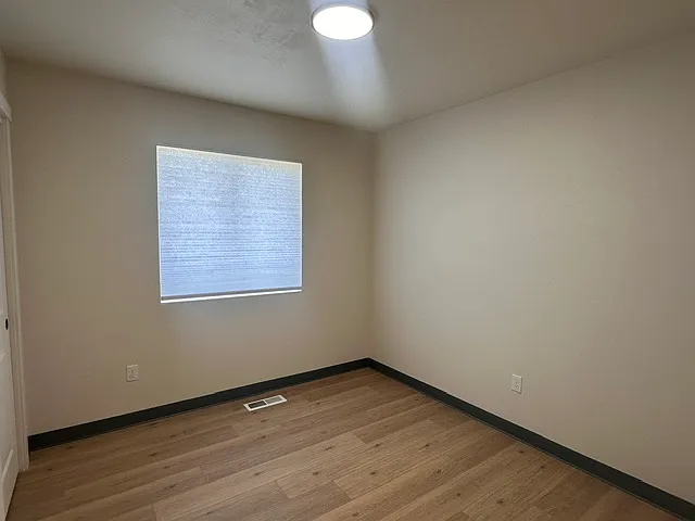 823 W Galloway Ave — Photo 10