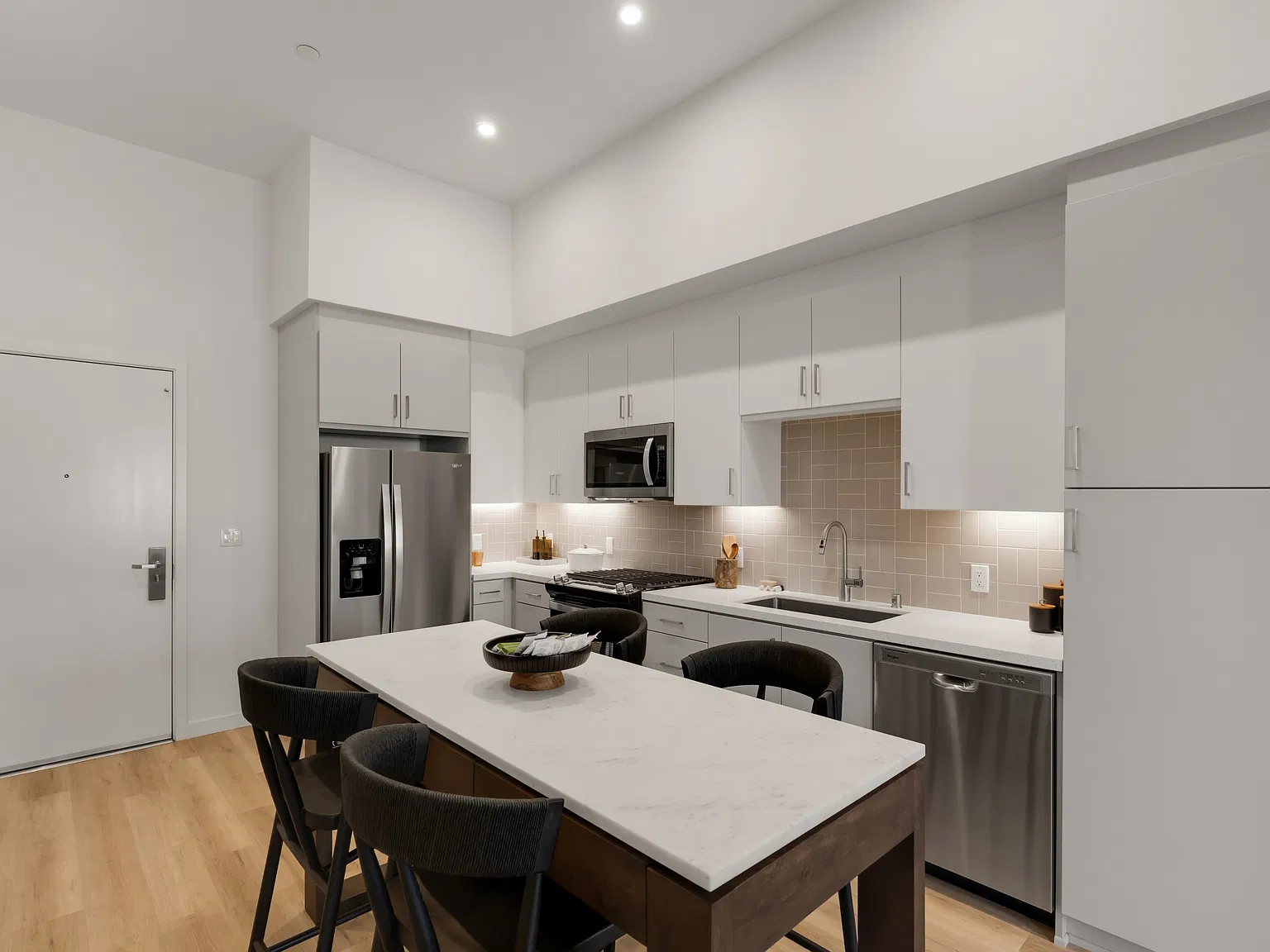 Gable House Apartments — Photo 2