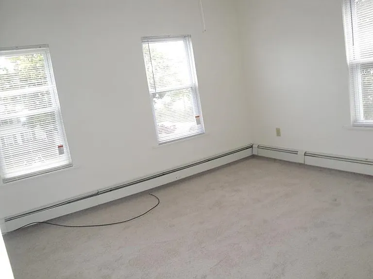22 Ferry St #2 — Photo 16