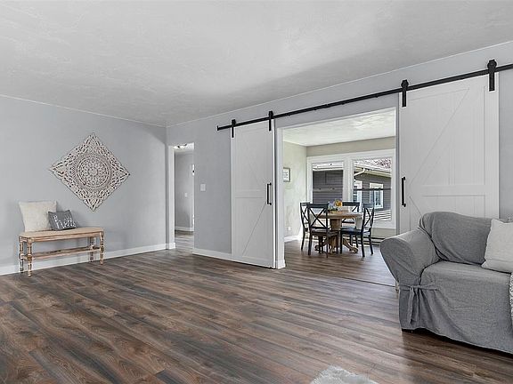 5th image of 563 Belmont Ave