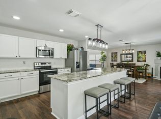 6434 Maverick Oak Dr, San Antonio, TX 78240