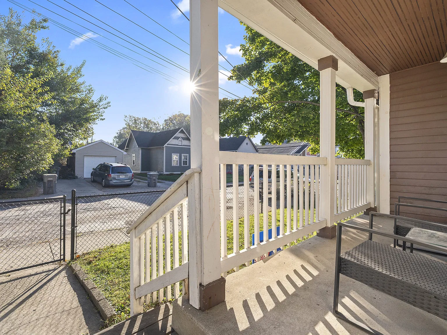 810 Olive St — Photo 3