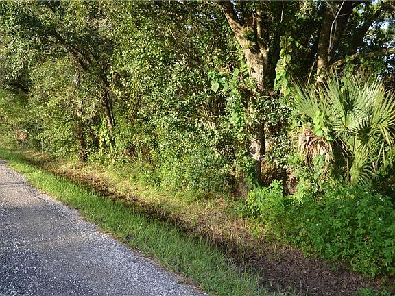3rd image of 8901 Curry Ford Rd