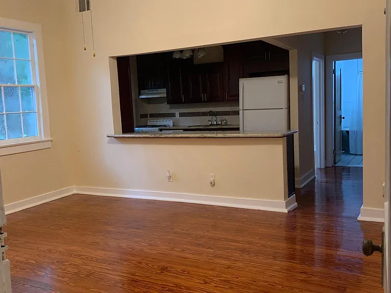 880 City Park Ave #2 — Photo 2