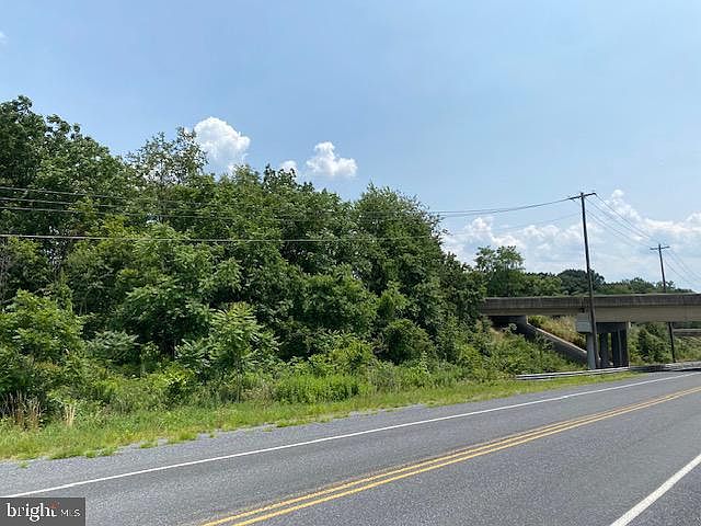 1st image of 1700 Lambs Gap Rd W