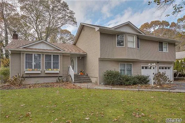 55 Overhill Rd photo 1