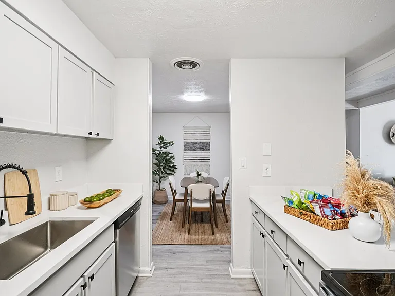 Dwell @ 750 — Photo 14