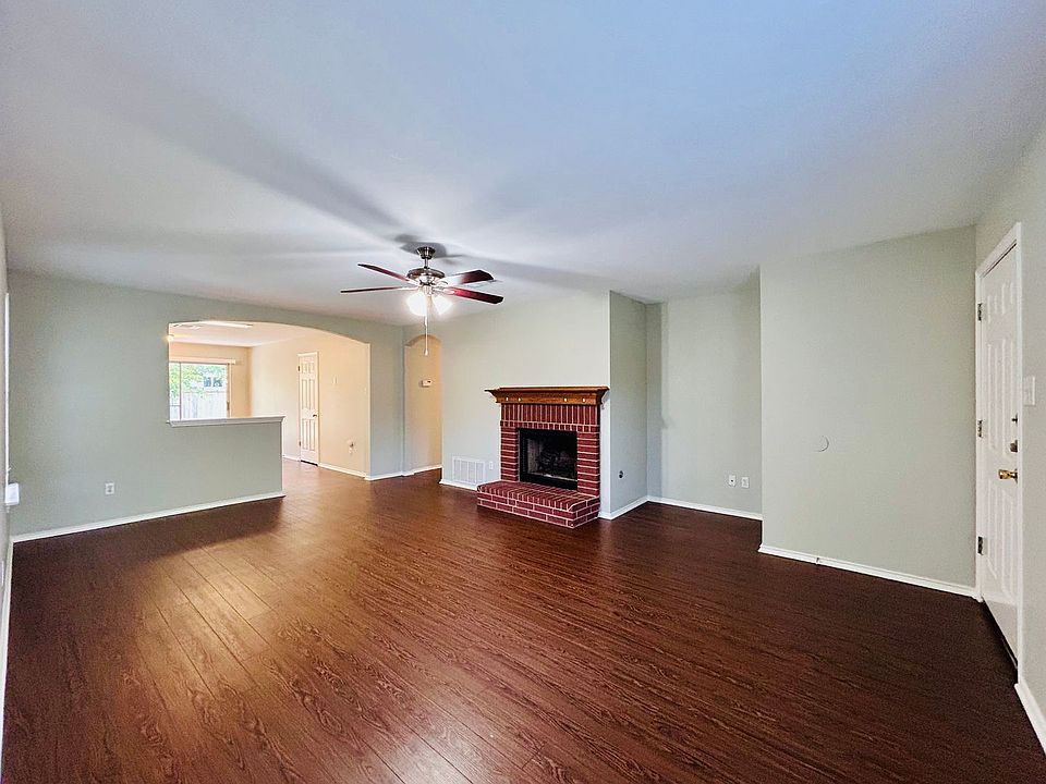 1st image of 1144 Terra St