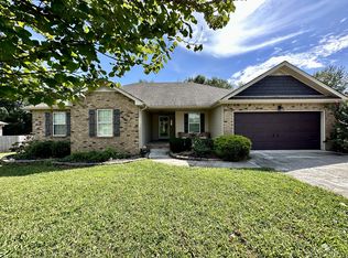 202 Onslow Dr, Portland, TN 37148