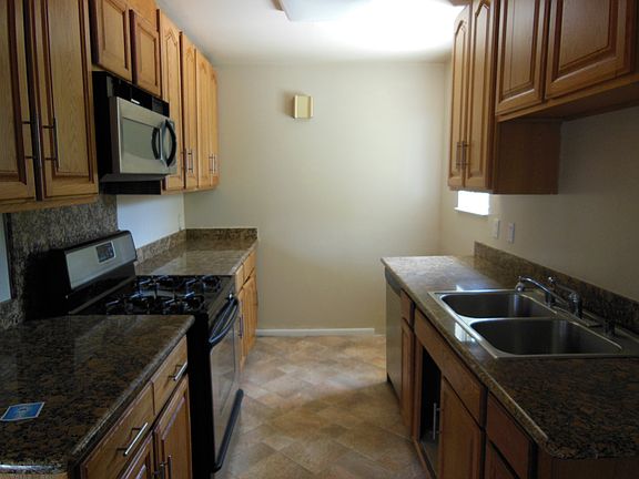 2nd image of 208 La Crosse Dr