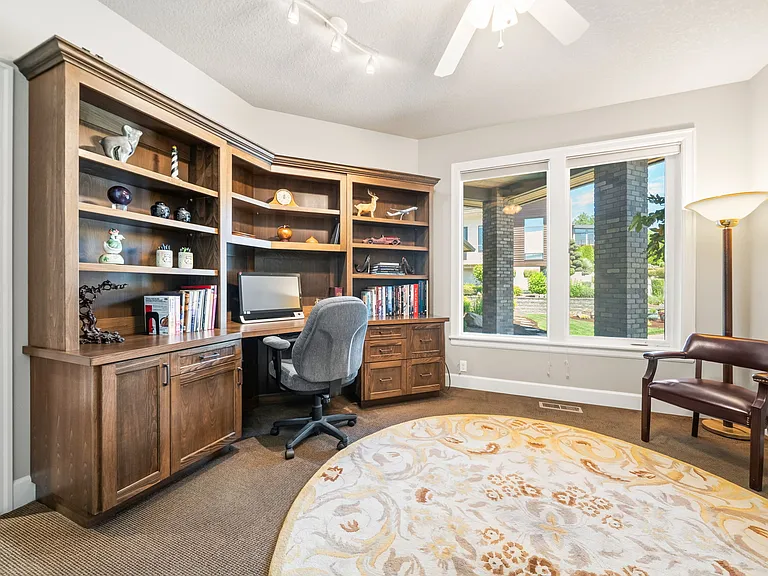 1508 SE Hawks View Ct — Photo 18