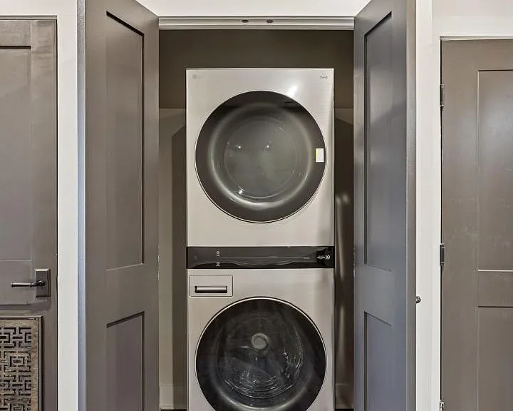 Unit Photo