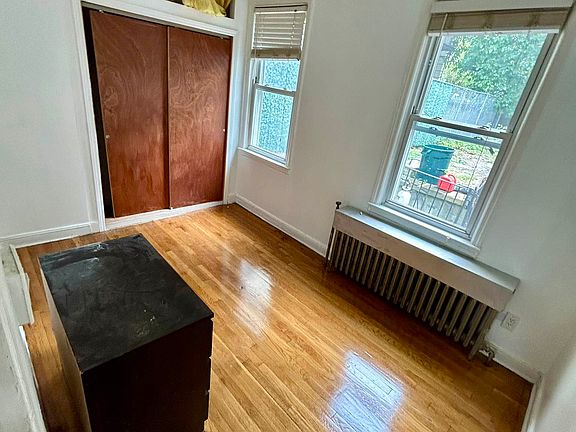 4th image of 3911 27th St #1