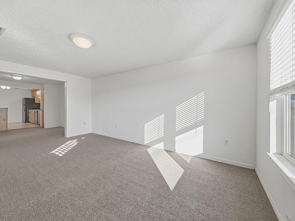 2nd image of 2511 S Market St