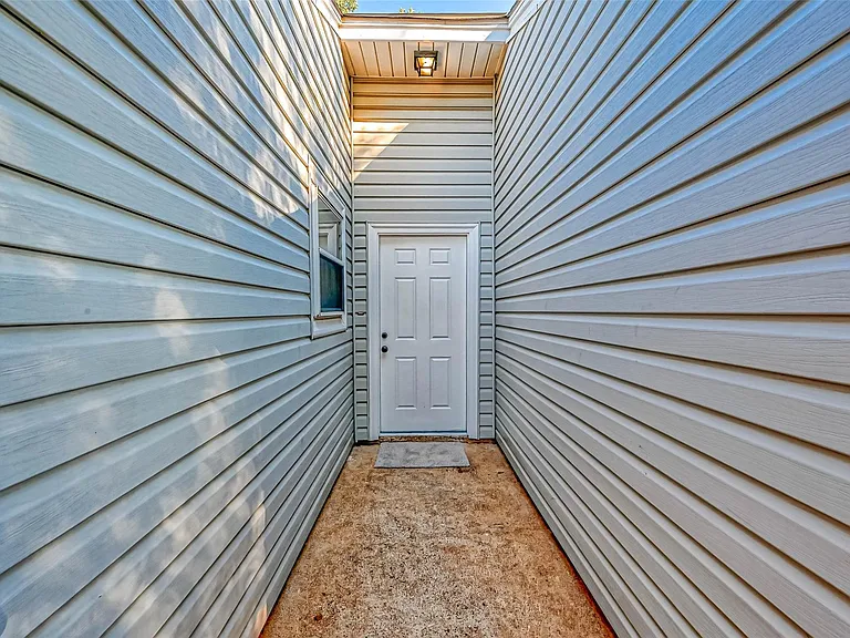 24130 Silversmith Ln — Photo 28