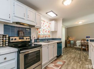 359 Pollard Cir, Benson, NC 27504