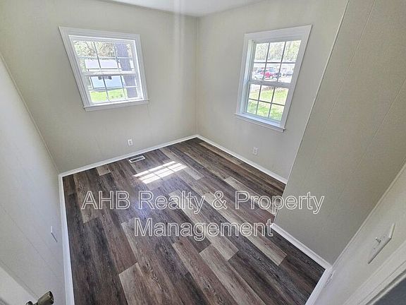 5th image of 1000 Camden St