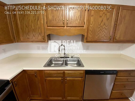3rd image of 7A Meadowood Glen Way