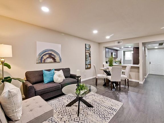 5th image of 1010 Summerplace Dr