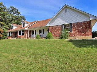 801 Angela Dr, Scott City, MO 63780